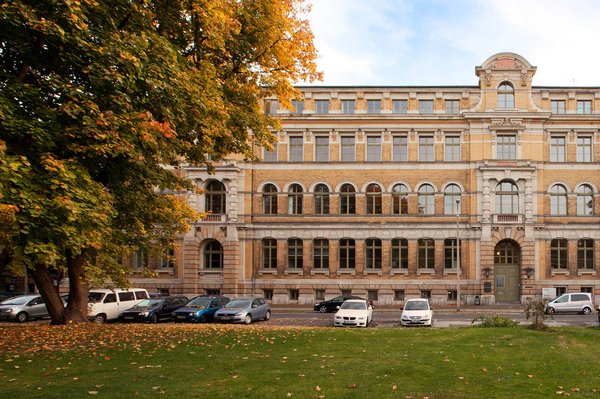 Wiener-Bau der HTWK Leipzig in der Wächterstraße (Foto: Swen Reichhold/HTWK Leipzig) Wiener-Bau der HTWK Leipzig in der Wächterstraße (Foto: Swen Reichhold/HTWK Leipzig)